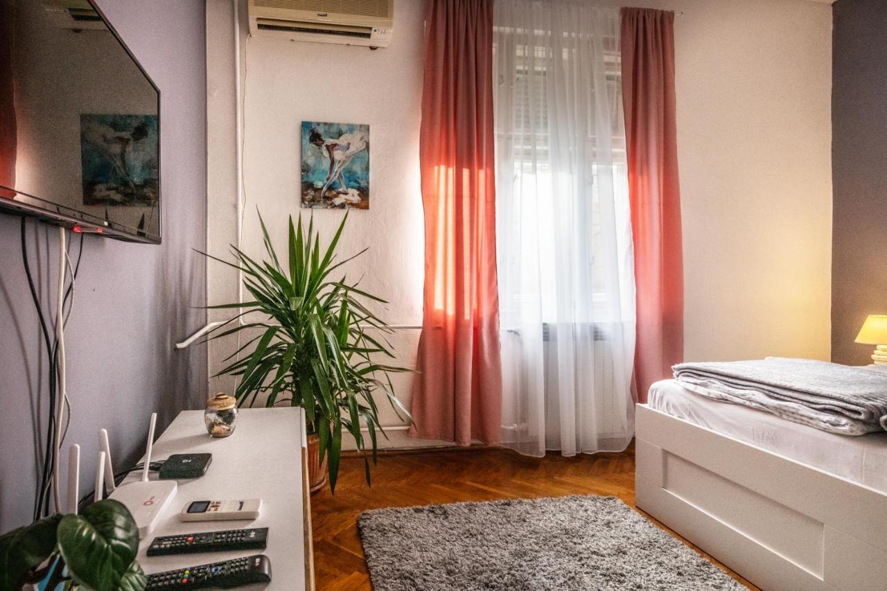 Neimar Apartment With Great Wi-Fi And Free Parking Belgrad Exterior foto