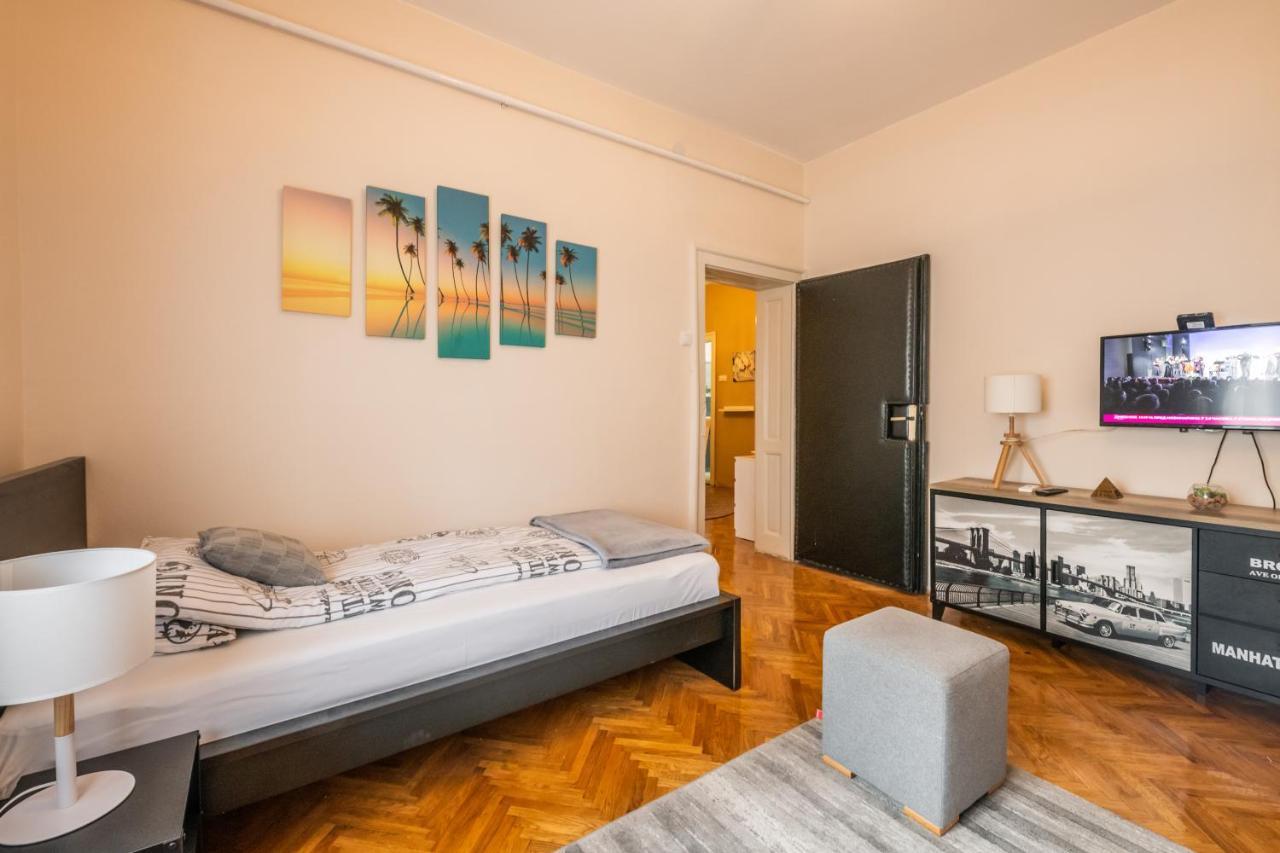Neimar Apartment With Great Wi-Fi And Free Parking Belgrad Exterior foto