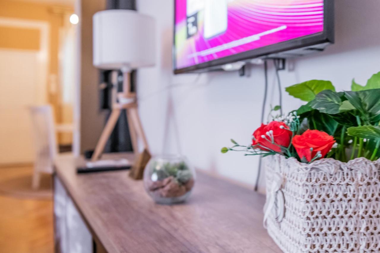 Neimar Apartment With Great Wi-Fi And Free Parking Belgrad Exterior foto
